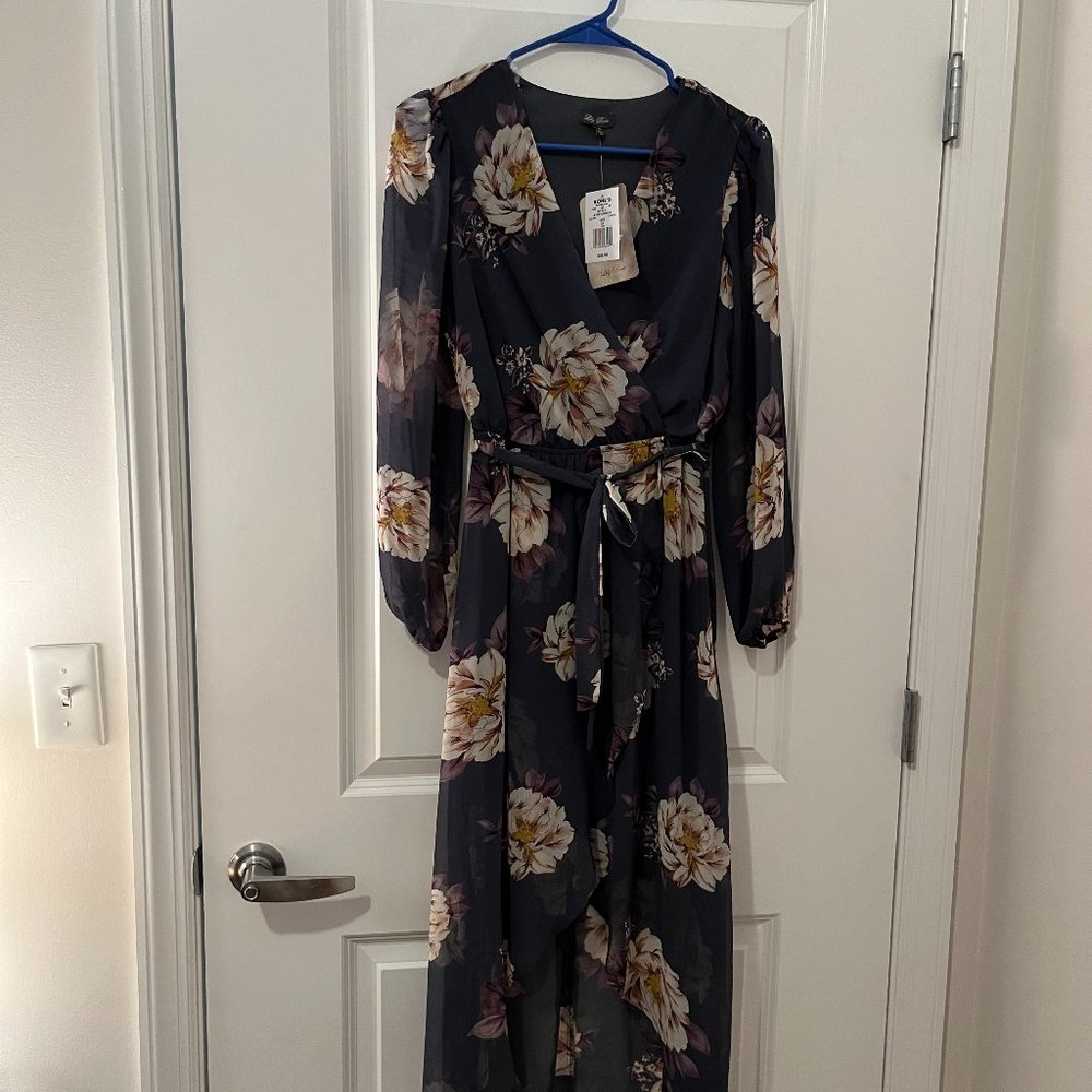 Long Sleeve Flowy Asymmetrical Length Subdued Dark Blue/Cream Floral Dress XS